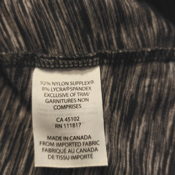 Womens tank - Picture 2 of 3